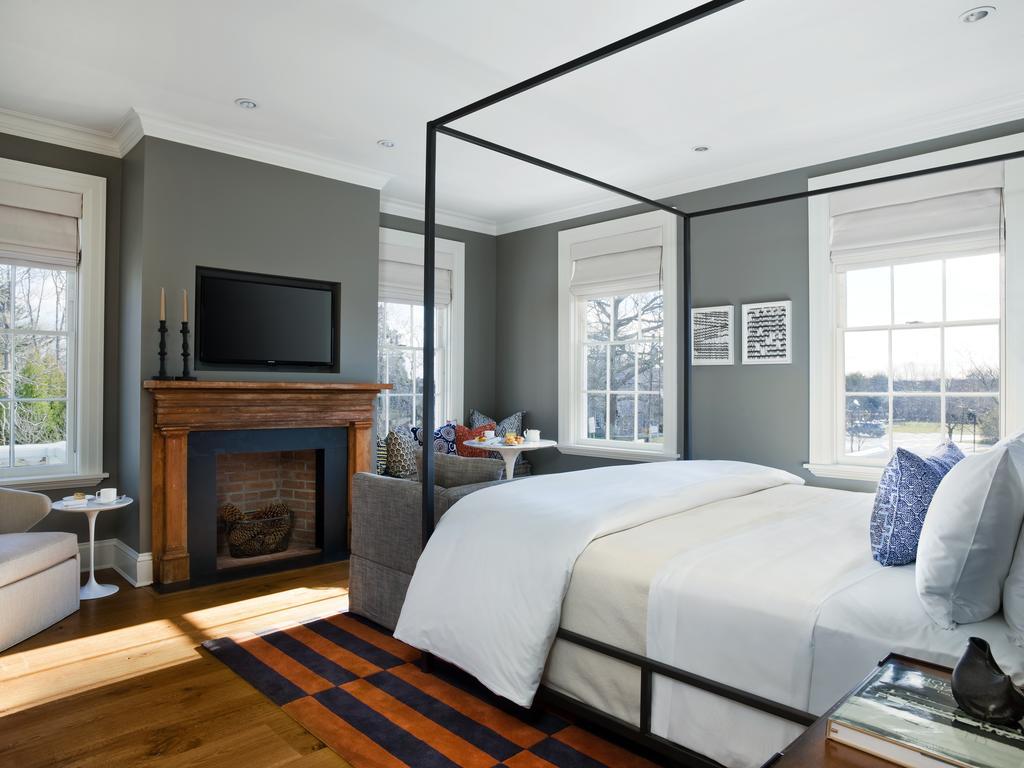 Topping Rose House Bridgehampton Room photo
